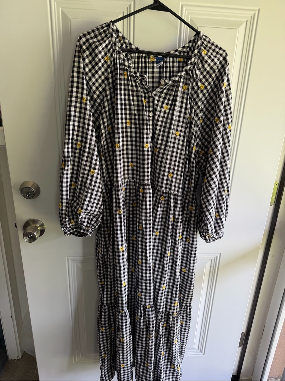 Women’s Black & White Gingham Maxi Dress with Yellow Floral Embroidery XXL